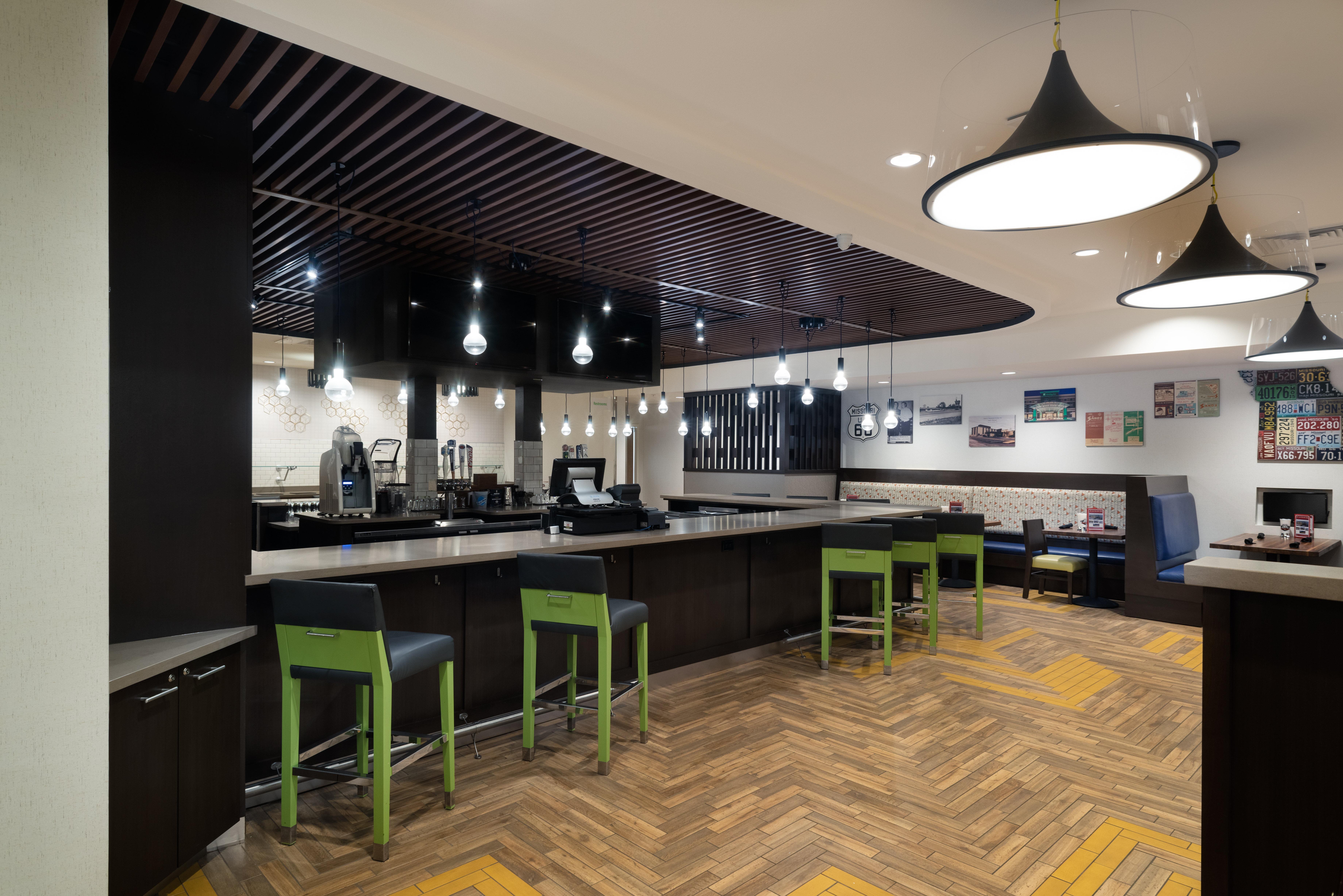 Holiday Inn Joplin By Ihg Exterior photo